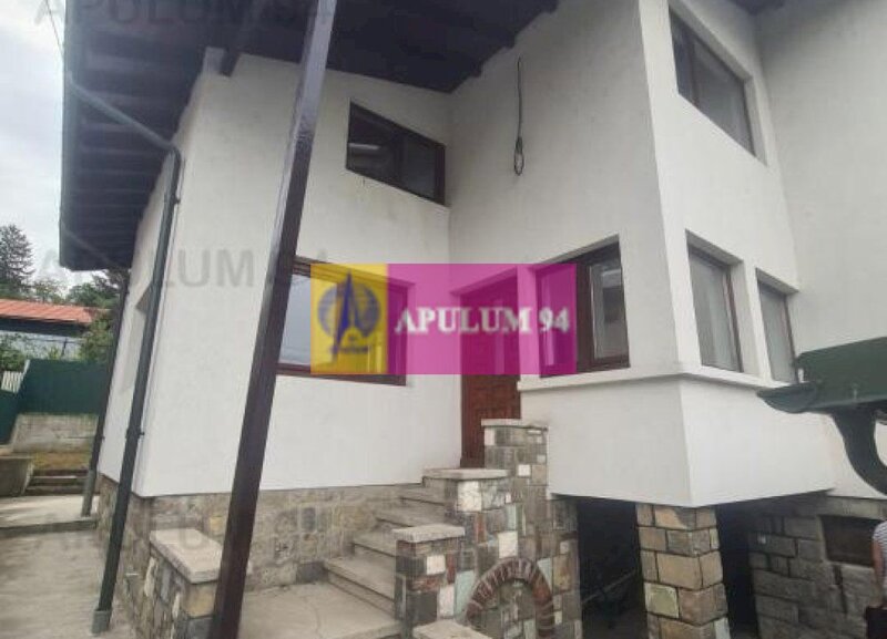 Vila de vanzare in Comarnic